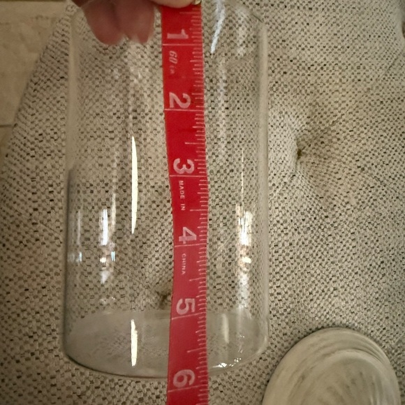 Elegant Set Of White Vintage Style Candle Holders - Picture 4 of 5